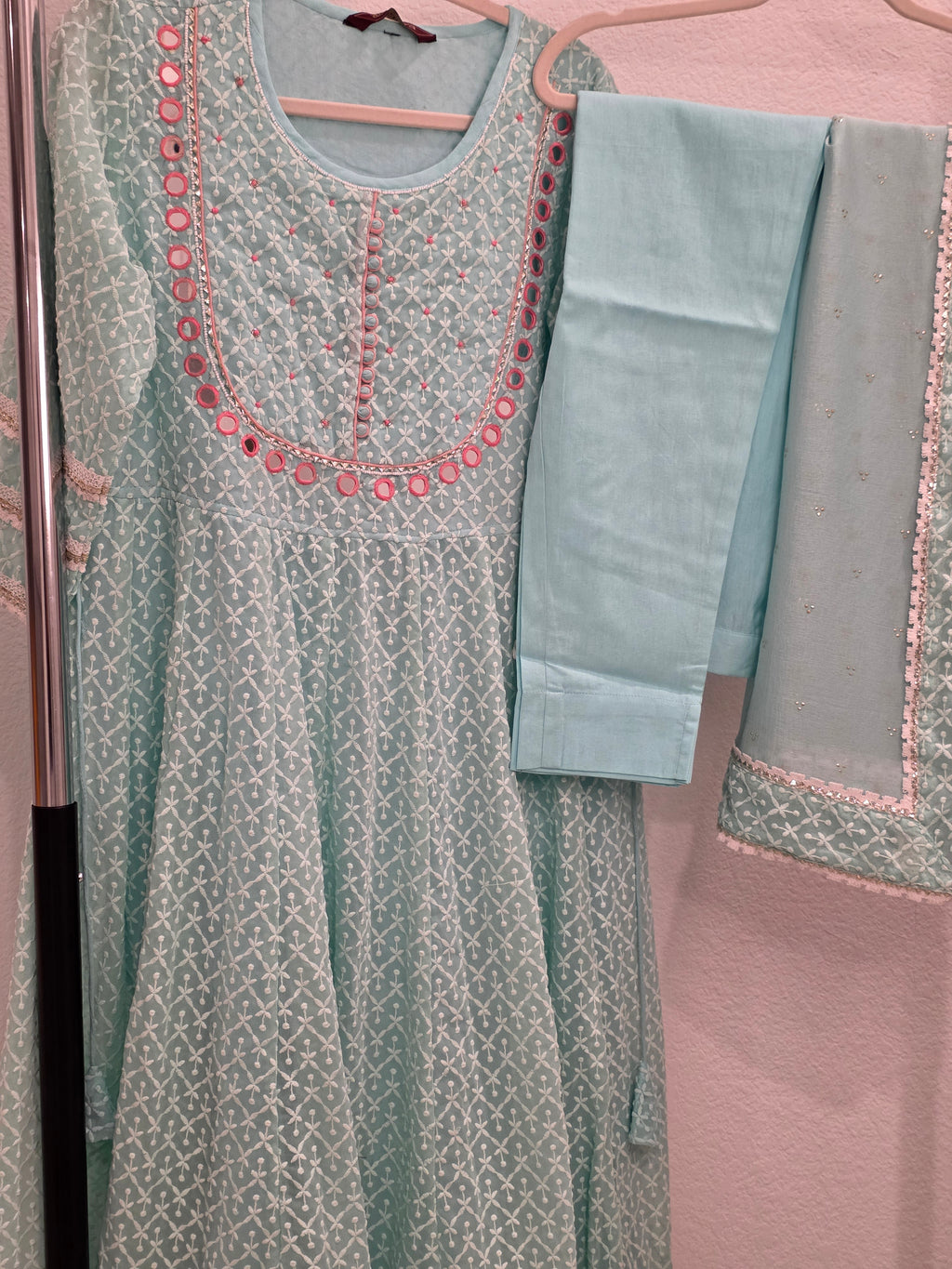 Damen Hellblaues Party-Kurtiset