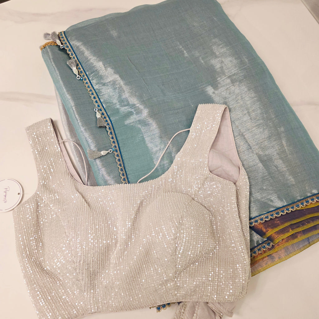 Saree aus dreifarbigem Tissue-Leinen (Navyblau-Himmelblau Pallu) mit Paillettenbluse