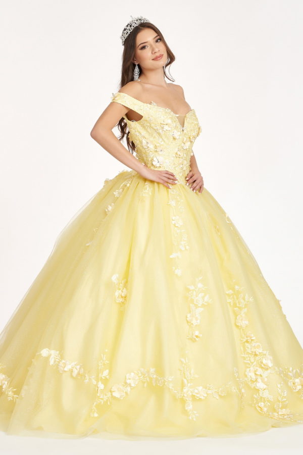 Mit Stickereien verziertes Quinceanera-Kleid aus Glitzer-Mesh mit Cut-Away-Schultern