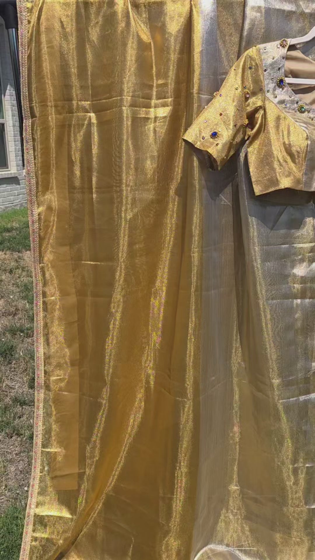 Womens Banaras Gokd and Sikver Tissue Saree with Navrathna Blouse