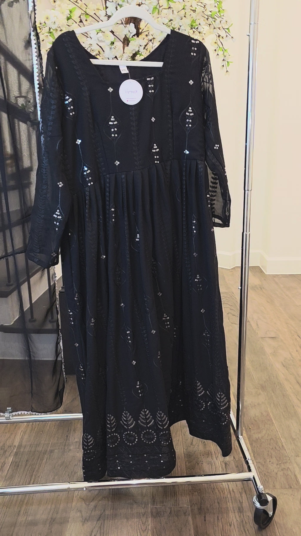 Damen-Kurti aus schwarzem Paillettenstoff für Partys mit Dupatta