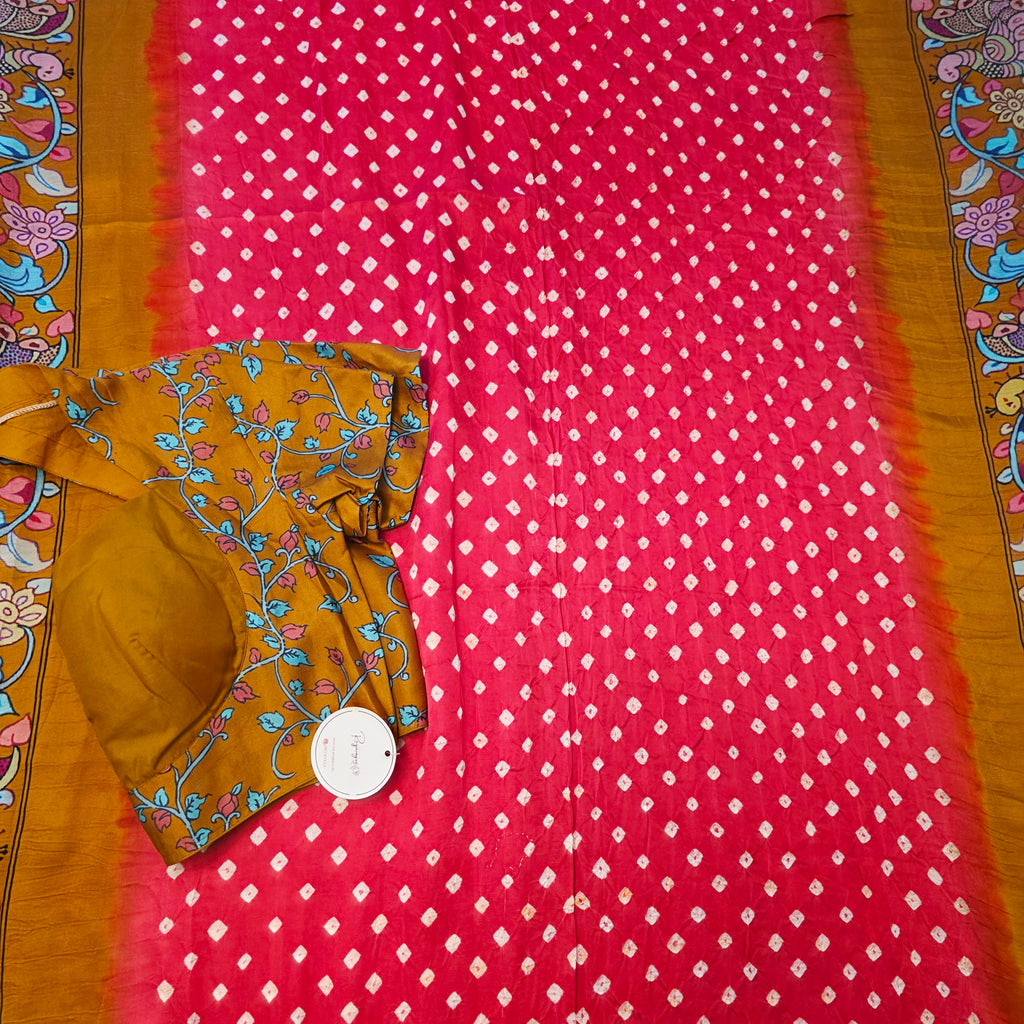 Rot und Senfgelb - Reine, weiche Premium Bandini-Sari mit Kalamkari-Bordüre und trendiger Bluse