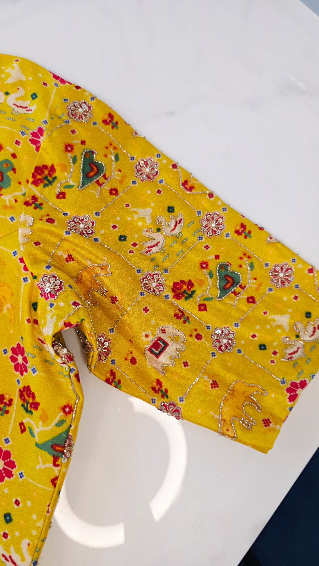 Patola Maggam Arbeitsblusen