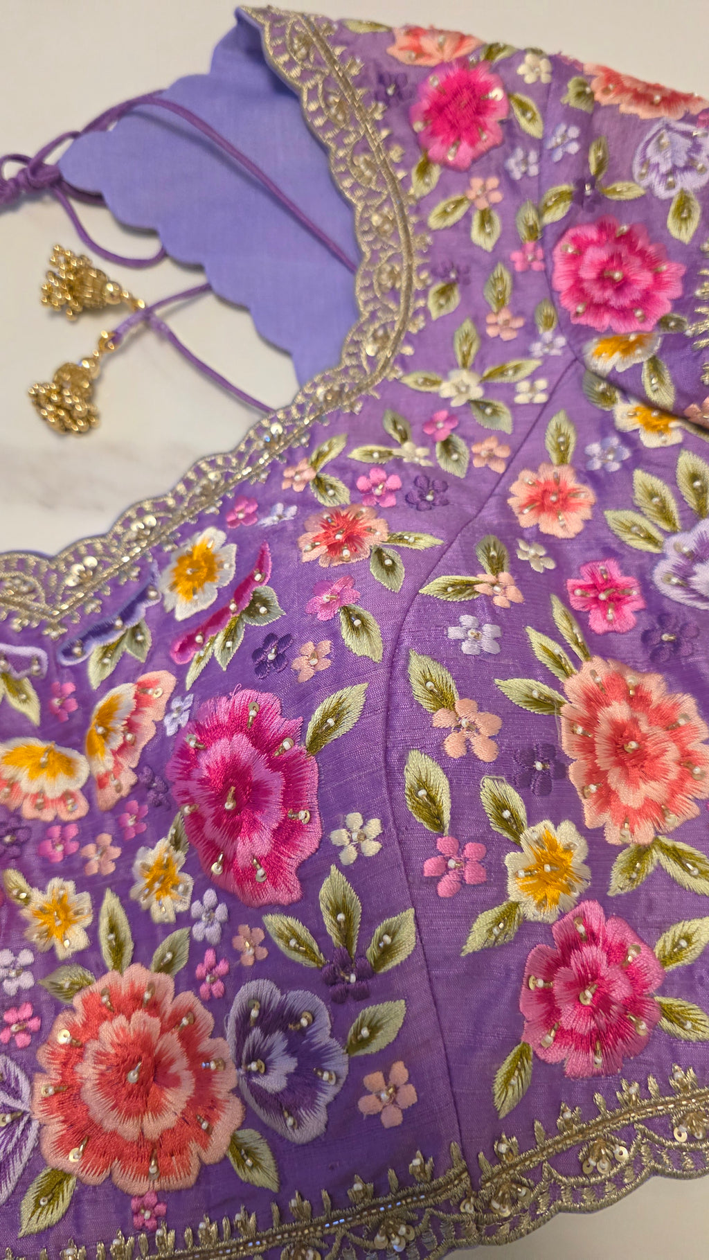 Lilafarbener reiner Kanchipattu-Sari mit Bluse und Gürtel