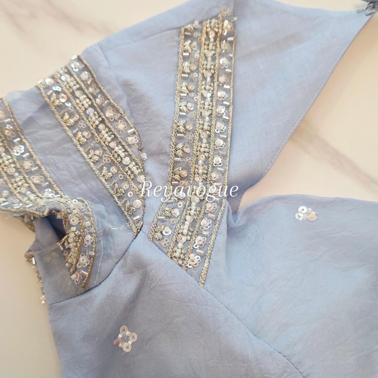 Womens Lightweight Organza Saree With Cutdana Border and Designer Blouse