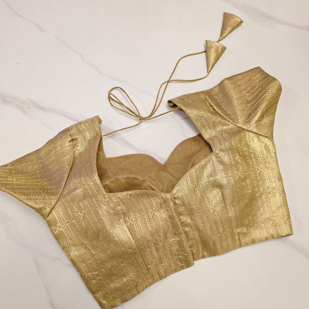 Damen Pink Falling Tissue Saree mit goldener Bluse