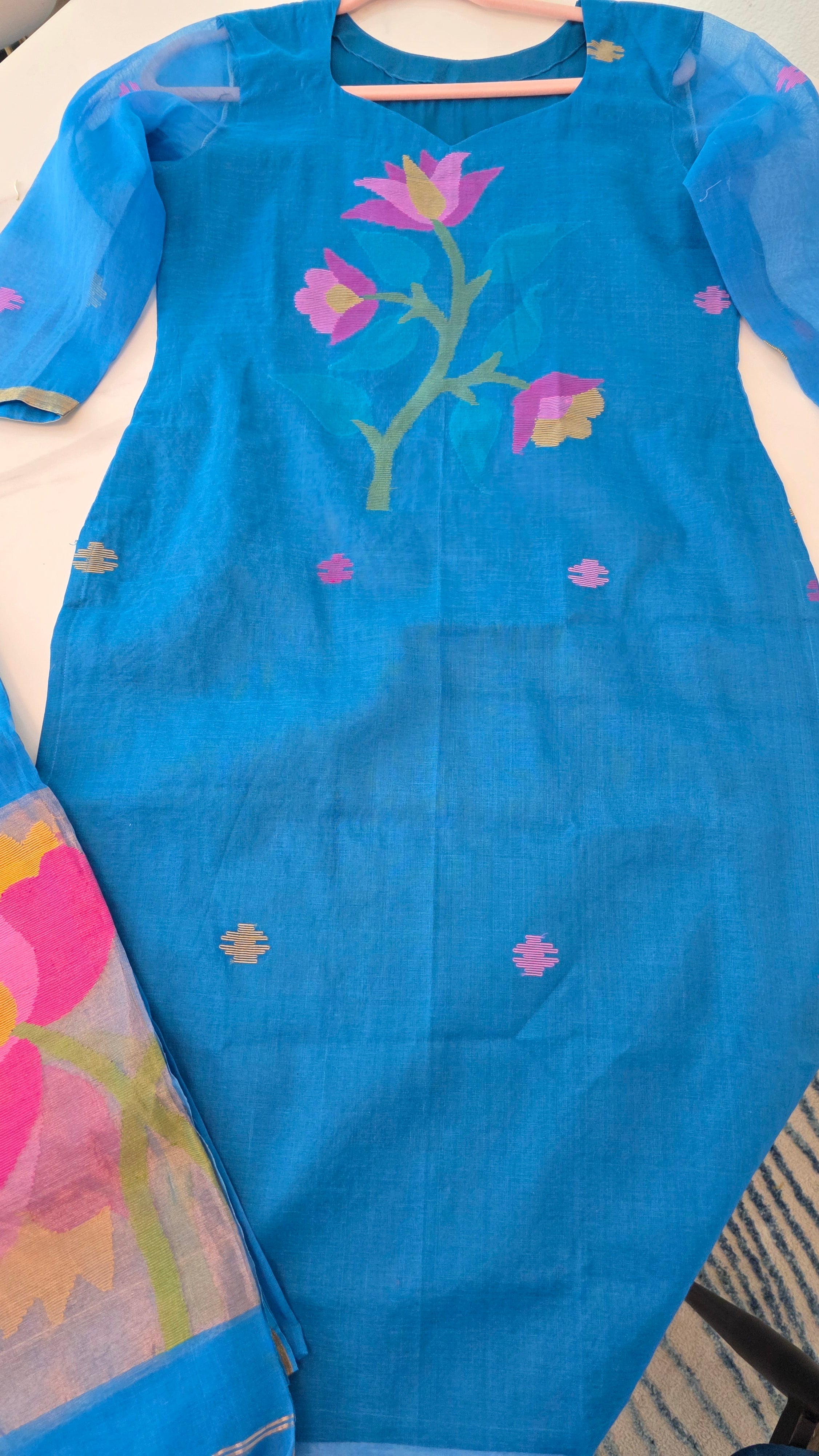 Blaues Musselin Jamdani Oberteil mit Dupatta