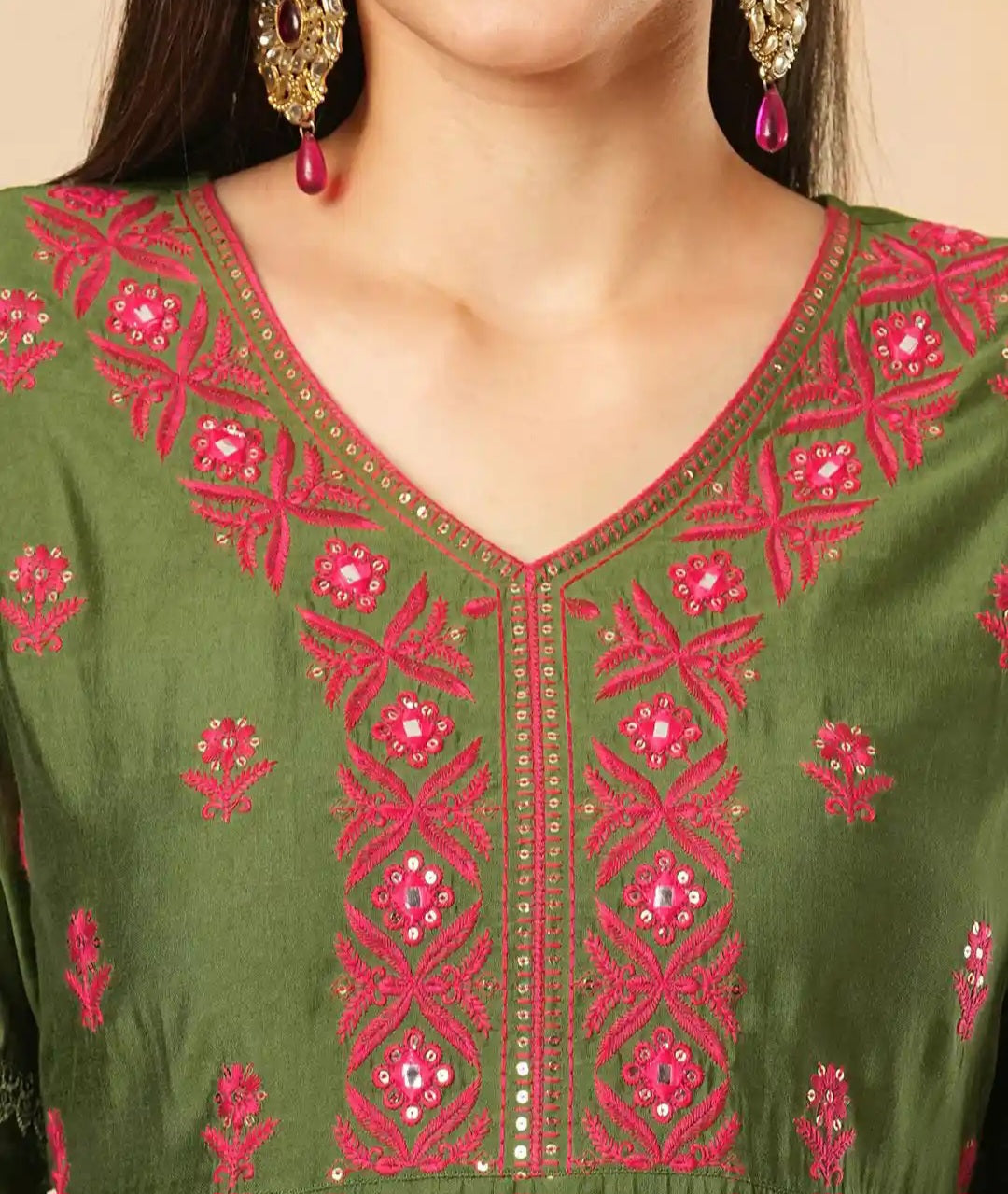 Reyavogue Women's Floral Embroided Sequin Kurta With Trousers
