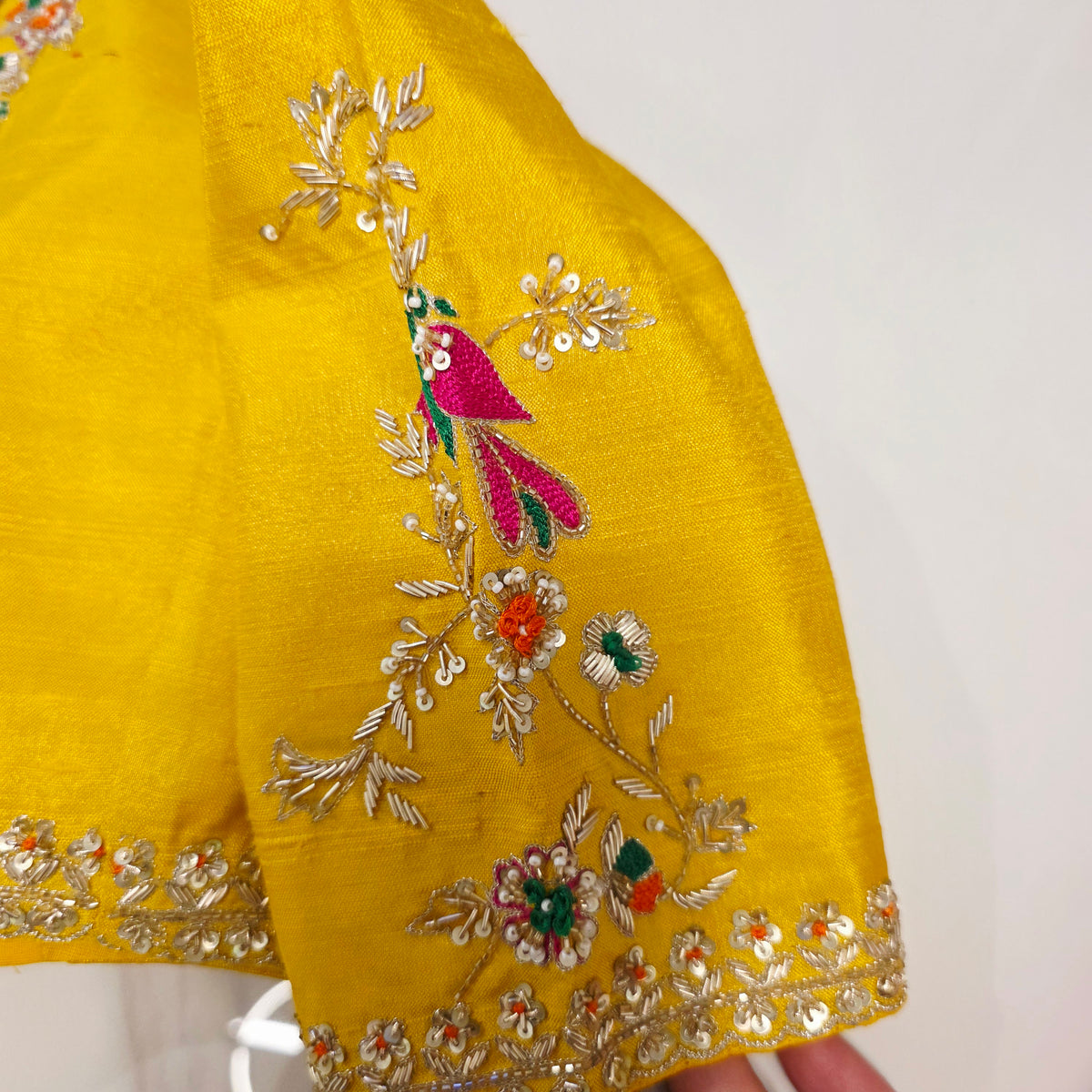 Womens Muslin Jamdani Saree with Kundan Highlights and designer blouse