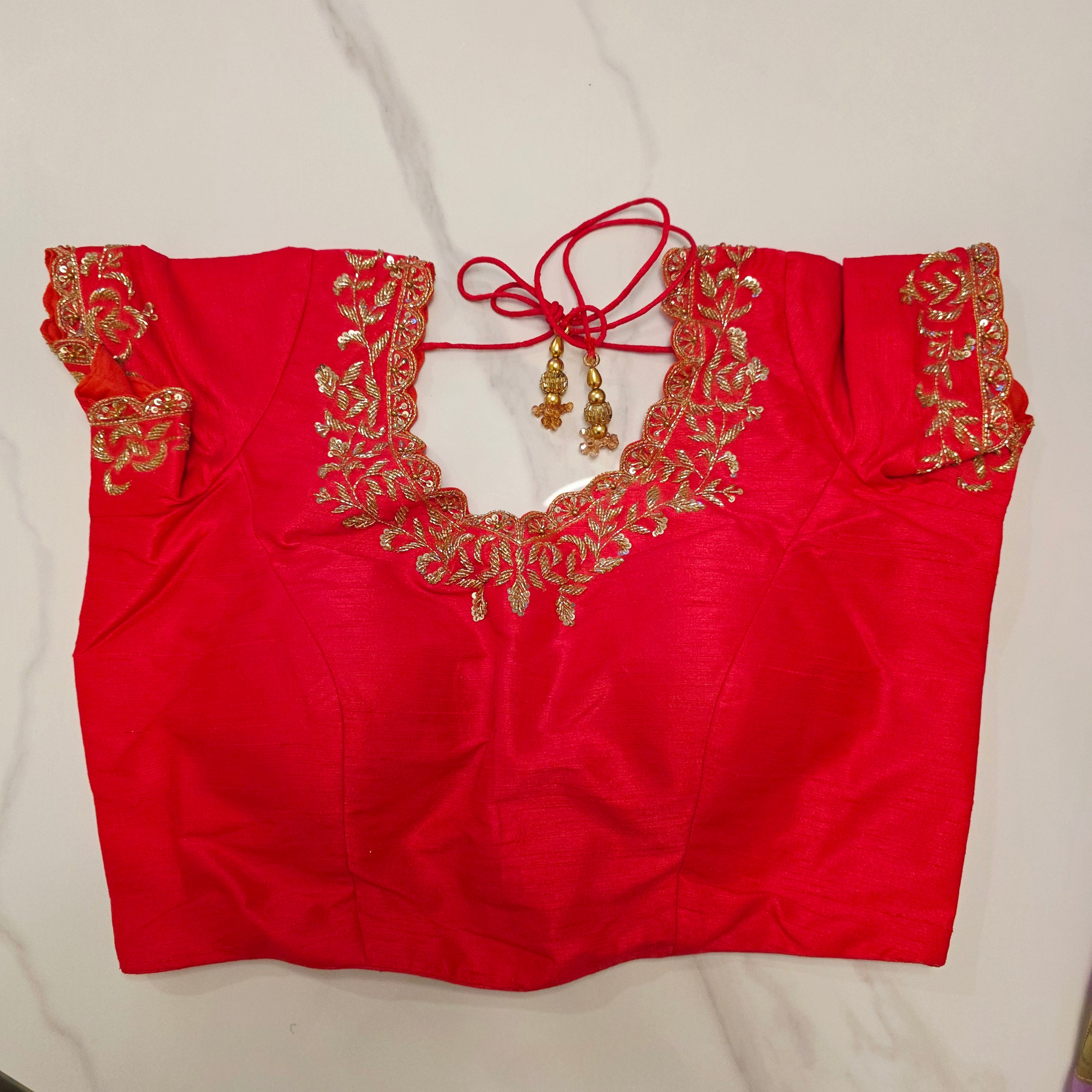 Purple Latest and Trendy Saree with Floral Hibiscus theme in paired with cute short sleeve blouse