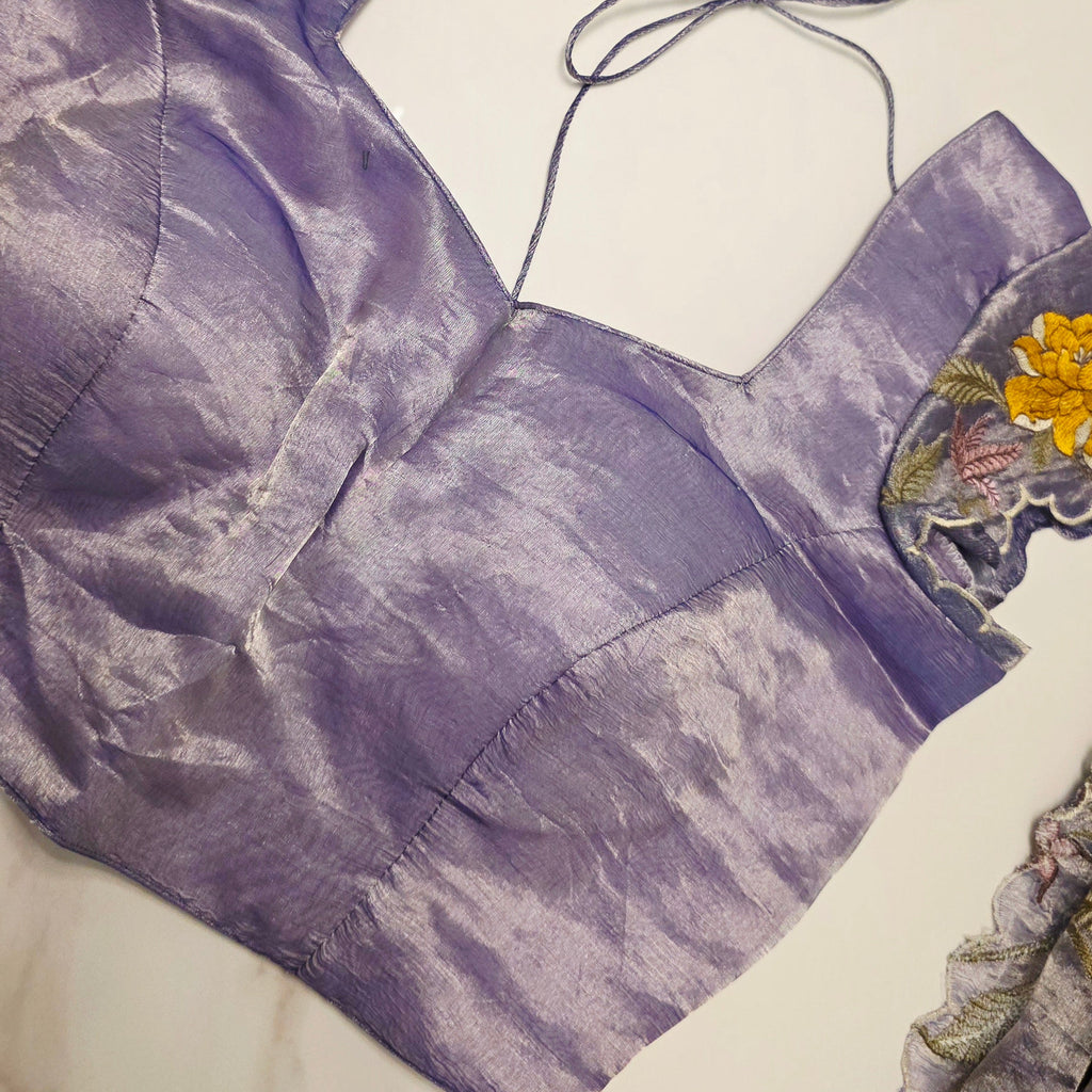 Marineblaue Banaras Tissue-Streifen-Saree mit Applikationsarbeit