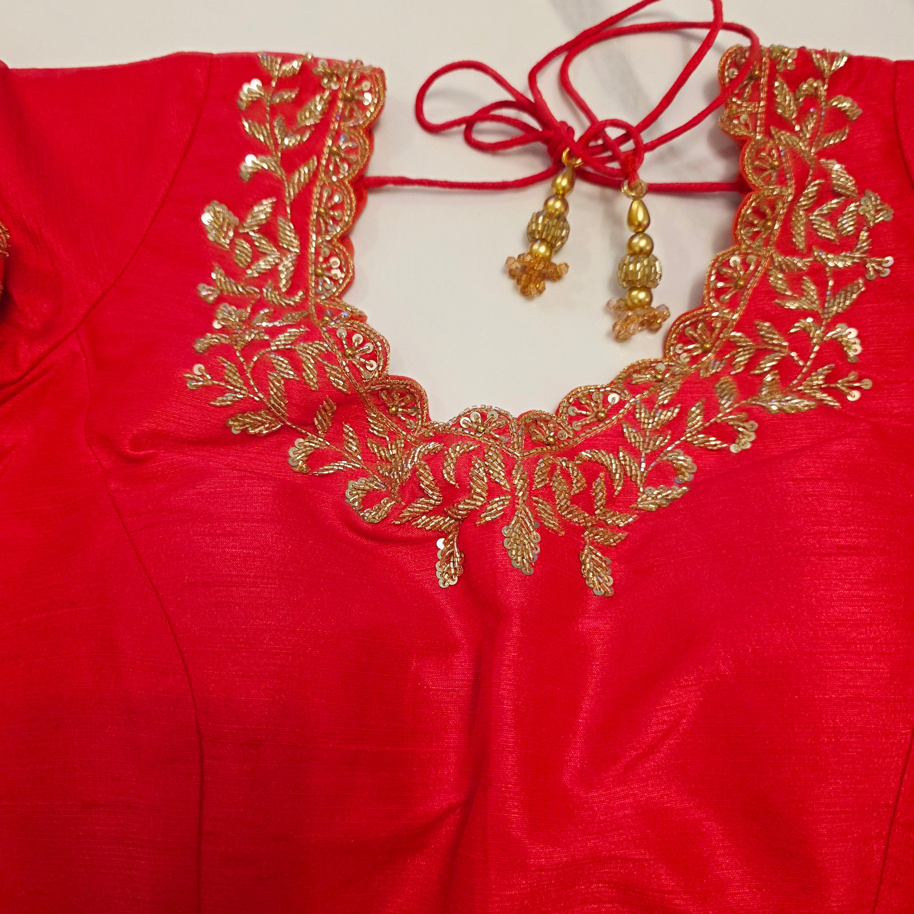 Purple Latest and Trendy Saree with Floral Hibiscus theme in paired with cute short sleeve blouse