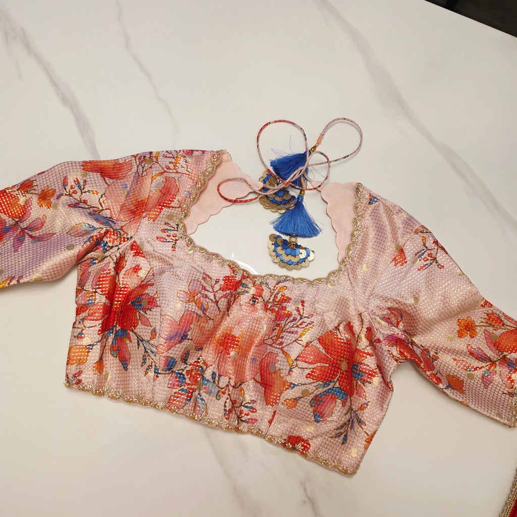 Rote Chanderi Tissue-Streifen-Saree mit geblümter Designer-Bluse