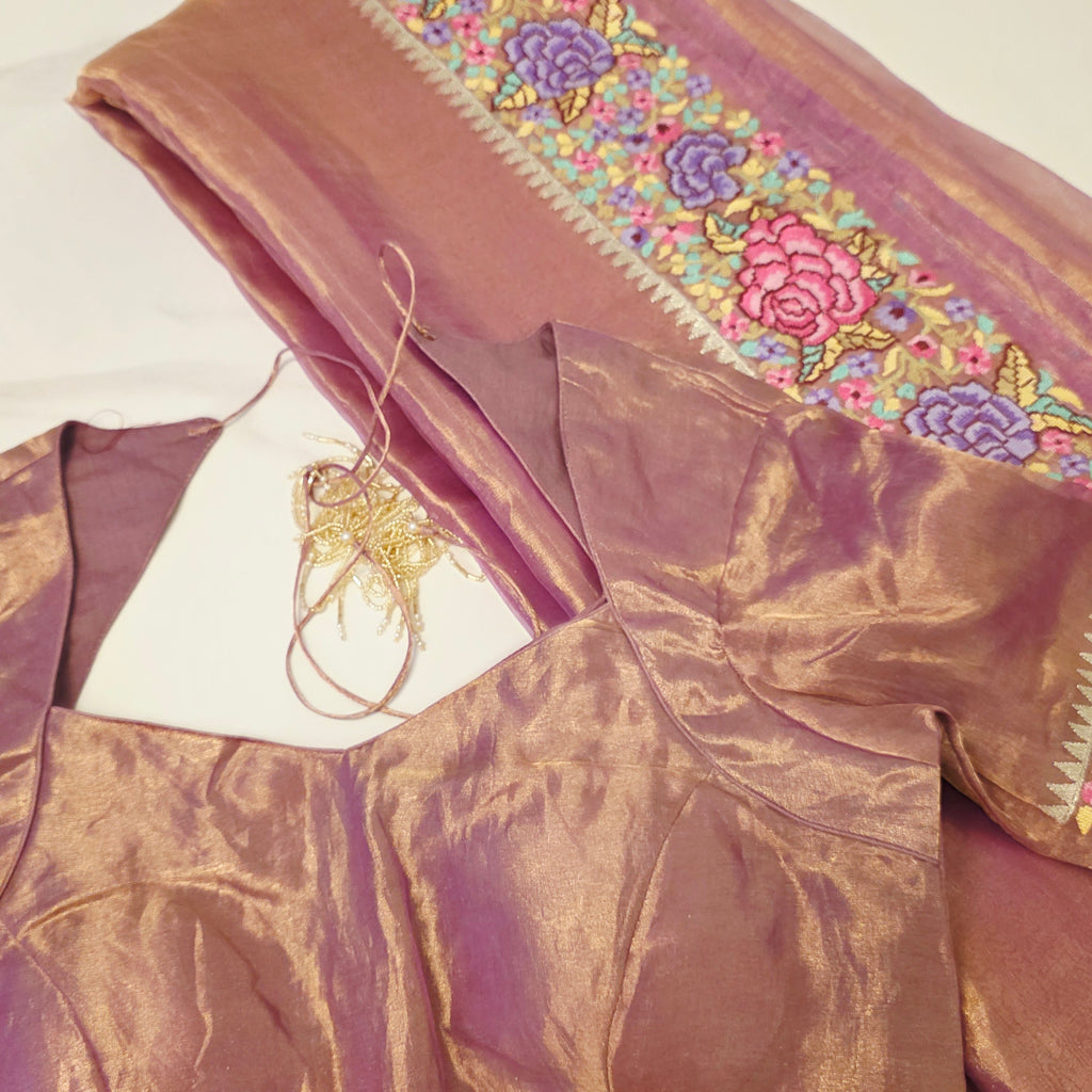 Reine Banaras Gold-Tissue-Sari mit Petitpoint-Stickerei