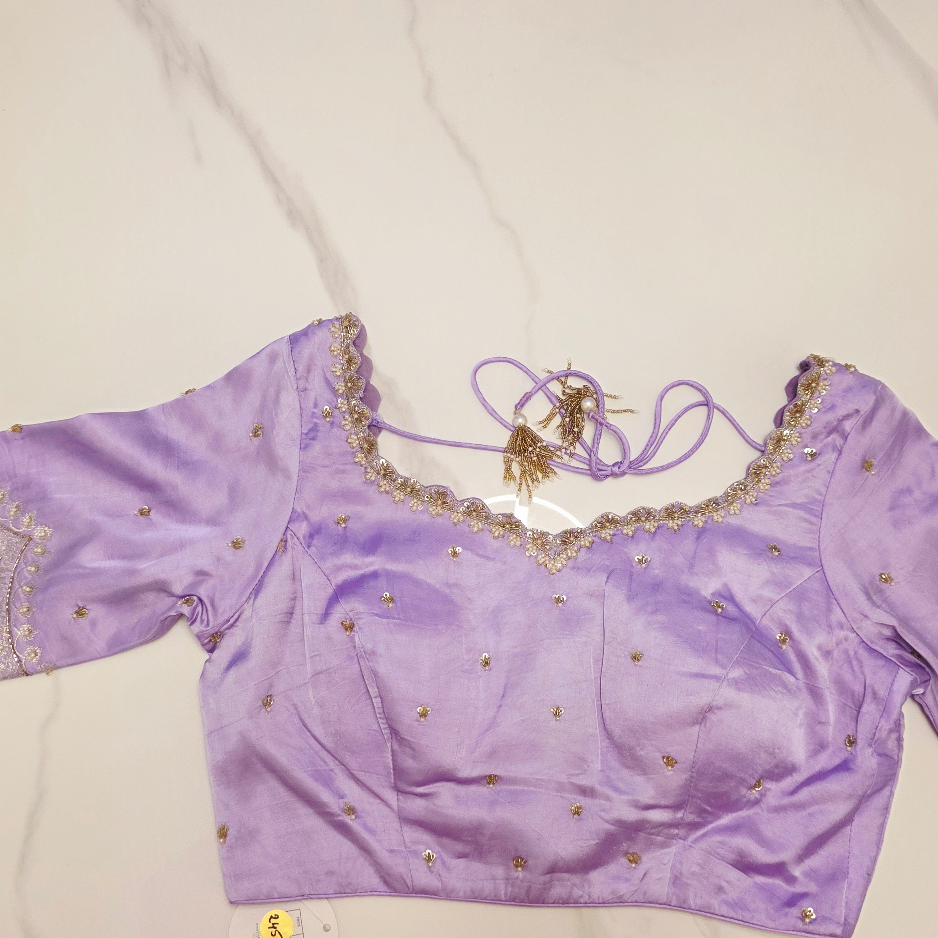 Lila Banarasi Mashru Seide mit wunderschöner Bluse