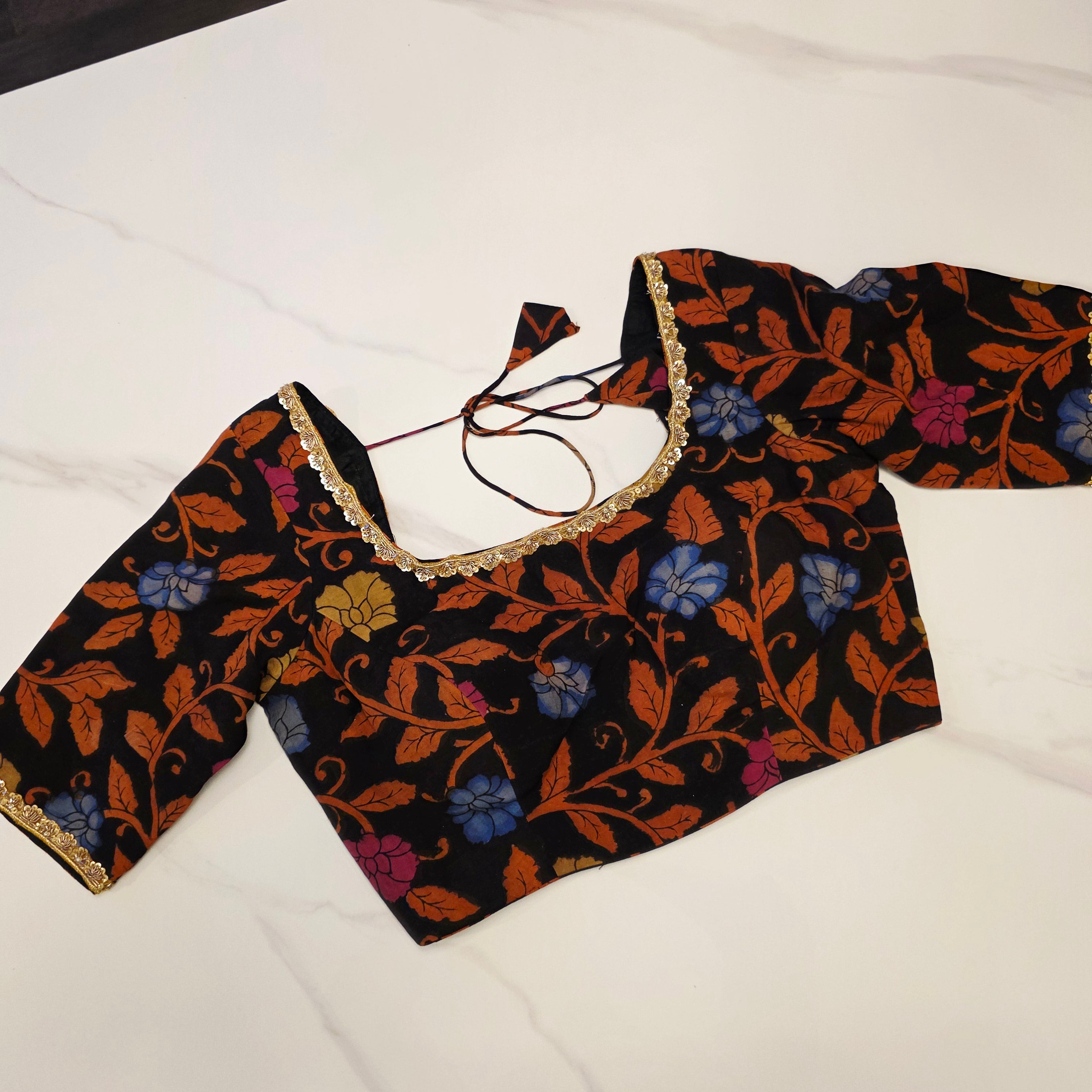 Hellgelbes, zähflüssiges Organza-Saree mit Kalamkari-Bluse