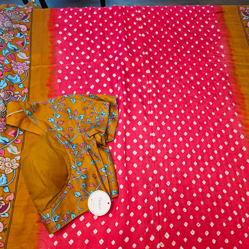 Rot und Senfgelb - Reine, weiche Premium Bandini-Sari mit Kalamkari-Bordüre und trendiger Bluse