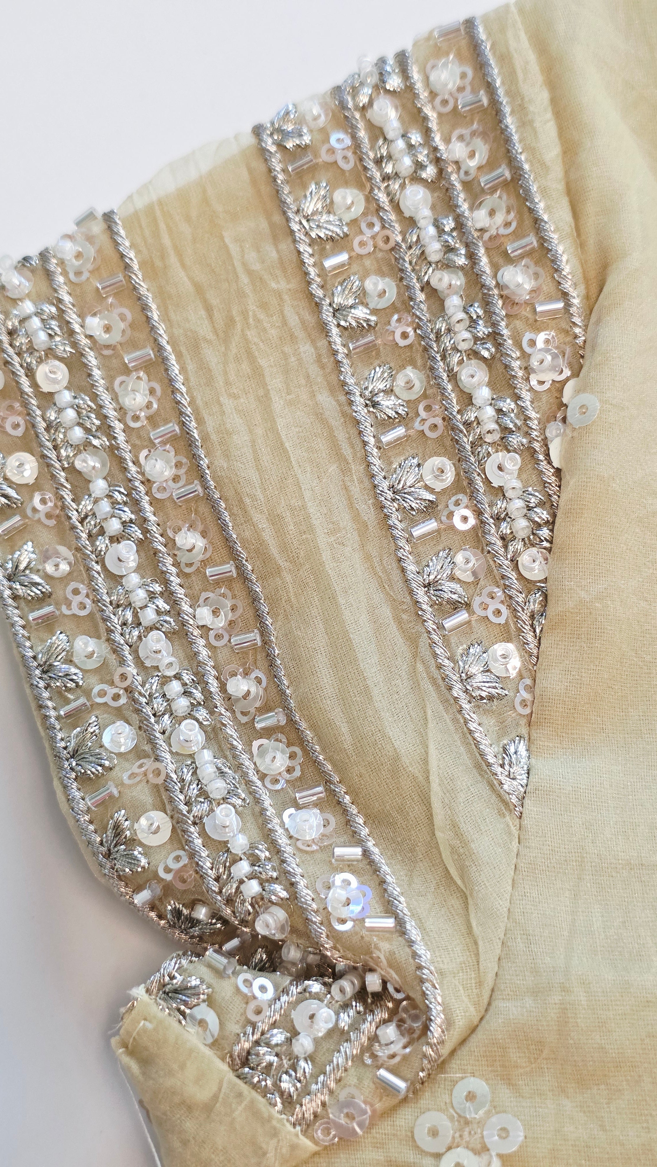 Womens Lightweight Organza Saree With Cutdana Border and Designer Blouse